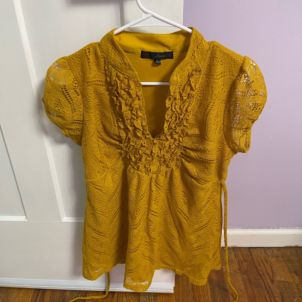 Yellow top